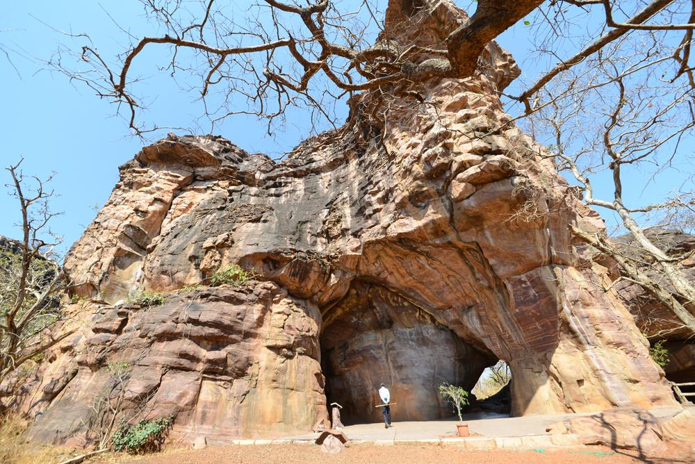 A Natural Work of Art May Be Hiding Among Indian Cave Masterpieces - The  New York Times