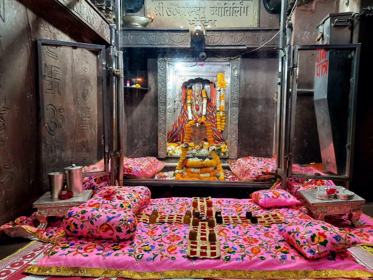 Unleash the Divine Powers: Explore the Enchanting Omkareshwar Temple ...