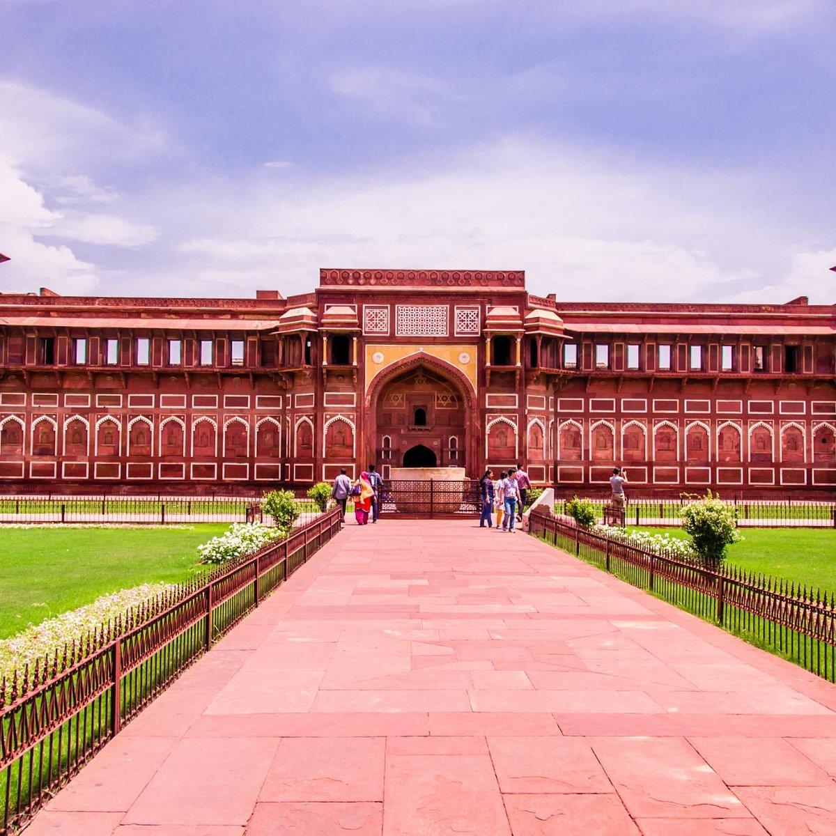 Agra Fort : Majestic Jewel of Mughal Architecture | AlightIndia