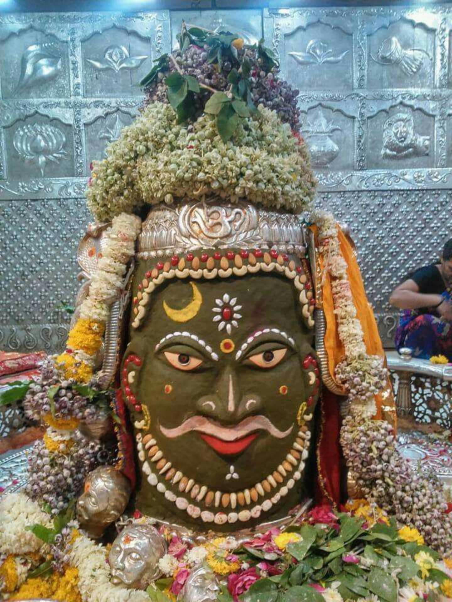 SHREE MAHAKALESHWAR JYOTIRLINGA UJJAIN Photo Frame With Photo 49x34 CM  Brown (Picture-007) : Amazon.in: Home & Kitchen